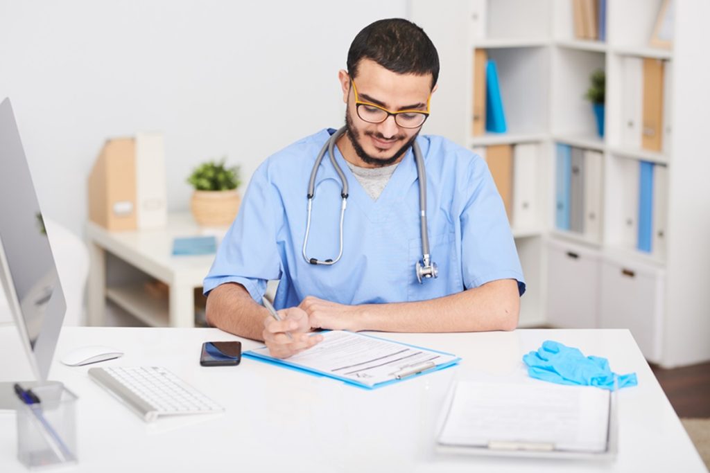 aspiring healthcare professional writing an effective resume