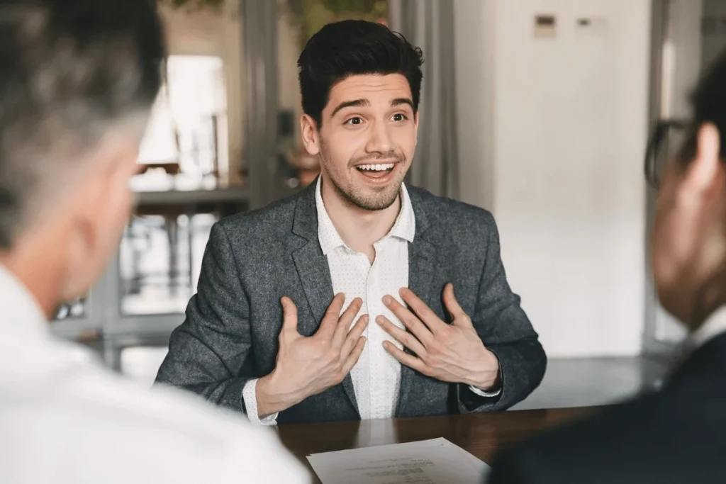 confident applicant knowledgeable about the questions to ask a hiring manager