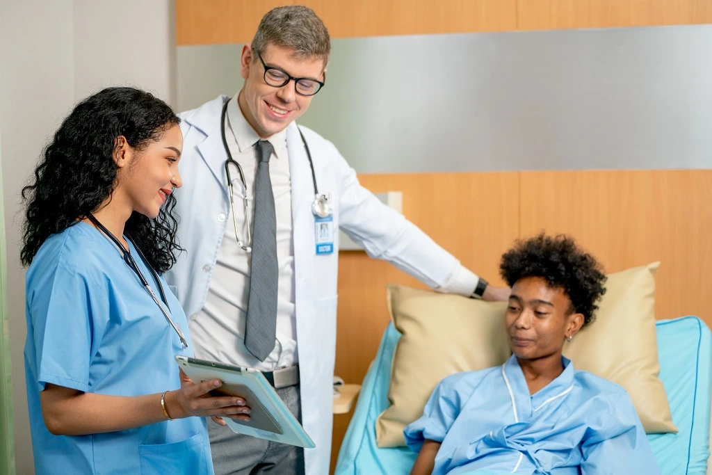 nurse showcasing relevant experience in a hospital