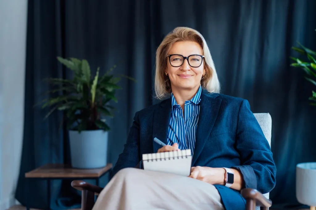 woman psychologist ready for session